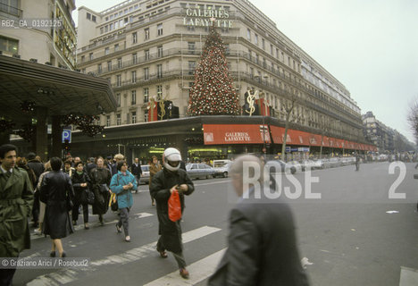 ( FRANCIA  )  PARIGI : I GRANDI MAGAZZINI GALERIES LAFAYETTE IN RUE DE RIVOLI  © 1995 Graziano Arici/Rosebud2 / GEO