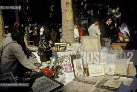( FRANCIA  )  PARIGI : MERCATO DELLE PULCI NEL MARAIS  © 1995 Graziano Arici/Rosebud2 / GEO