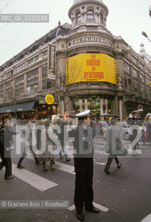 ( FRANCIA  )  PARIGI : I GRANDI MAGAZZINI AU PRINTEMPS IN RUE DE RIVOLI   © 1995 Graziano Arici/Rosebud2 / GEO