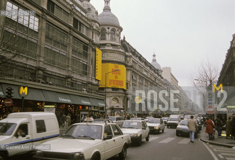( FRANCIA  )  PARIGI : I GRANDI MAGAZZINI AU PRINTEMPS IN RUE DE RIVOLI   © 1995 Graziano Arici/Rosebud2 / GEO