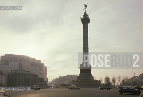 ( FRANCIA  )  PARIGI : PLACE DE LA BASTILLE   © 1995 Graziano Arici/Rosebud2 / GEO