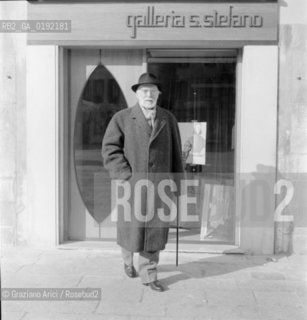 THE PAINTER FELICE CARENA  IN VENICE - 1959 - © ARCHIVIO Graziano Arici/Rosebud2  / ARTE / PITTORE / GALLERIA SANTO STEFANO