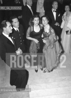 THE PRINCESS MARIA DI SAVOIA WITH HER HUSBAND THE PRINCE LUIGI DI BORBONE PARMA AND THE CANNES POLICE CHIEF WITH HIS WIFE AT THE INTERNATIONAL FILM FESTIVAL IN CANNES - 1951 - © ARCHIVIO Graziano Arici/Rosebud2  / NOBILTA / PRINCIPE