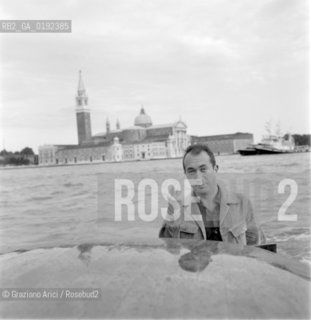 THE PIANIST ALEXIS WEISSENBERG ON A MOTORBOAT IN VENICE - 1969 - © ARCHIVIO Graziano Arici/Rosebud2  / MUSICA CLASSICA / PIANISTA / MOTOSCAFO