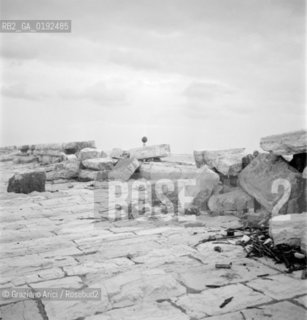 THE PELLESTRINA MURAZZI AFTER THE GREAT HIGH TIDE (VENICE) - 1966 © ARCHIVIO Graziano Arici/Rosebud2  / ALTA MAREA / ACQUA ALTA