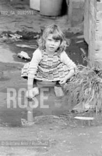 THE SACCA S.BIAGIO IN GIUDECCA (VENICE) 1965  - © ARCHIVIO Graziano Arici/Rosebud2  / GIUDECCA / SACCA FISOLA / BAMBINO