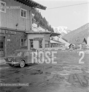 THE BORDER OF BRENNERO - 196? - © ARCHIVIO Graziano Arici/Rosebud2  / FRONTIERA / PASSO /
