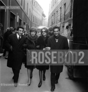 CANZONISSIMA : THE POP SINGERS MINA, TONY DALLARA AND GIULIETTA MASIERO - VICENZA - 196? - © ARCHIVIO Graziano Arici/Rosebud2  / MUSICA POP ROCK/ SHOW / CANTANTE