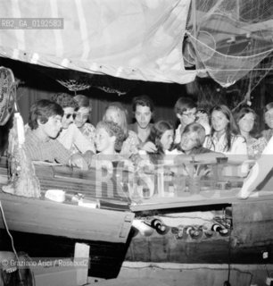 CAORLE LIDO BEACH (VENICE) - 1975 © ARCHIVIO Graziano Arici/Rosebud2  / SPIAGGIA