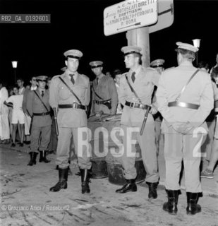 CASINO WORKERS ON STRIKE - VENICE - 1961 - ©  ARCHIVIO Graziano Arici/Rosebud2 / SCIOPERO DEI LAVORATORI DEL CASINO DEL LIDO DI VENEZIA