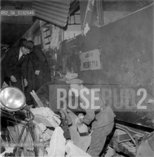 RAILWAY DISASTER IN VENICE STATION - 196? © ARCHIVIO Graziano Arici/Rosebud2  / DISASTRO FERROVIARIO DEL TRENO UDINE-VENEZIA
