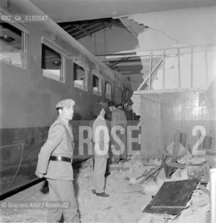 RAILWAY DISASTER IN VENICE STATION - 196? © ARCHIVIO Graziano Arici/Rosebud2  / DISASTRO FERROVIARIO DEL TRENO UDINE-VENEZIA
