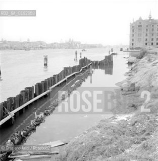 NEW BUILDINGS IN THE SACCA FISOLA  IN VENICE - 1966 - ©Graziano Arici/Rosebud2 / MARGINAMENTI / GIUDECCA