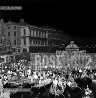 THE FRESCO NOTTURNO IN CANAL GRANDE  - VENICE - 196? © ARCHIVIO Graziano Arici/Rosebud2  / FESTA / BARCA