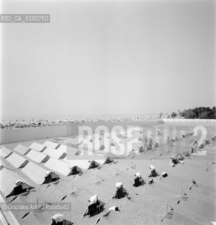 CENTRO DI CURA    - GRADO - 196? - © ARCHIVIO Graziano Arici/Rosebud2  / SPIAGGIA /