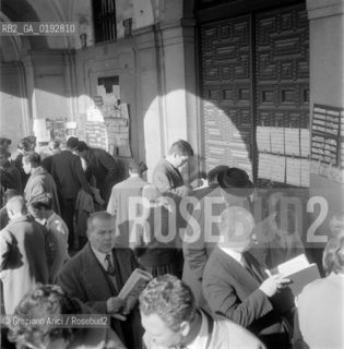 MADRID : MARKET  - 1959 -  © ARCHIVIO Graziano Arici/Rosebud2  / SPAGNA / MERCATO / LOTTERIA