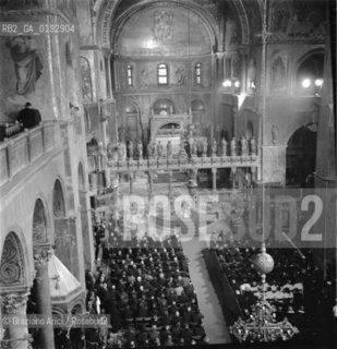 THE ST.MARK CATHEDRAL WITH  THE POPE PAOLO VI IN VENICE - 1972 - © ARCHIVIO Graziano Arici/Rosebud2  / RELIGIONE / CARDINALE PATRIARCA / PAPA / SAN MARCO BASILICA