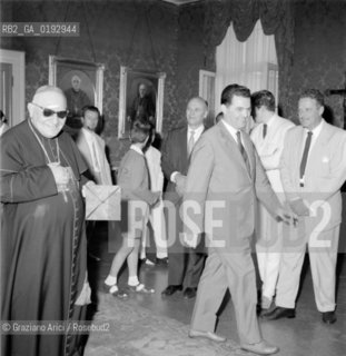 THE CHILD FILM FESTIVAL (FESTIVAL DEL CINEMA PER RAGAZZI) : MEETING WITH THE CARDINAL OF VENICE ANGELO RONCALLI AND LUIGI FLORIS AMMANNATI - 1958 - © ARCHIVIO Graziano Arici/Rosebud2  / CINEMA / RELIGIONE