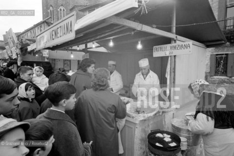 MADONNA DELLA SALUTE HOLIDAY  - VENICE - 196? - © ARCHIVIO  Graziano Arici/Rosebud2 / FESTA / CANDELA / FRITTELLA