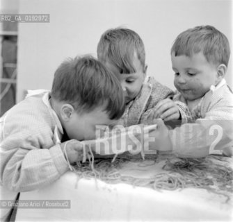 GEMELLI SANGION  - 195? -  © ARCHIVIO Graziano Arici/Rosebud2  / BAMBINO