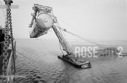 HARBOUR OF VENICE : SICEDISON PLANT - 1961 - ©Graziano Arici/Rosebud2 / PORTOMARGHERA / PORTO