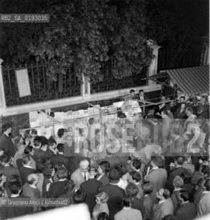 STRADA NOVA PRIZE  -  1962 - © ARCHIVIO Graziano Arici/Rosebud2  / PREMIO STRADA NOVA / FOLLA