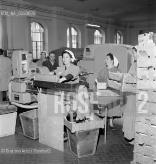 THE TOBACCO FACTORY IN VENICE - 196? © ARCHIVIO Graziano Arici/Rosebud2  / MANIFATTURA TABACCHI / FABBRICA