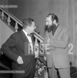 DINER FOR THE ART HISTORIAN BRUNO ZEVI : BRUNO ZEVI WITH THE PAINTER EMILIO VEDOVA - 1961 © ARCHIVIO Graziano Arici/Rosebud2  / ARTE / STORICO / PITTORE