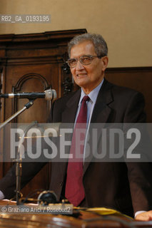 LECONOMISTA E PREMIO NOBEL PER LECONOMIA AMARTYA KUMAR SEN  © 2003 Graziano Arici/Rosebud2