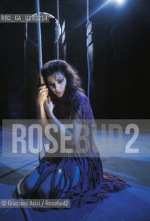 : Nome:.HEIMAT 2 - CRONACA DI UNA GIOVINEZZA (DIE ZWEITE HEIMAT - CRONIK EINER JUGEND).Descrizione:.MOVIE PICTURE / DRAMMATICO - dir. EDGAR REITZ / LATTRICE SALOME KAMMER.Credit:.Graziano Arici/Rosebud2 Costo:.A.Nazione:.GERMANIA.Cittˆ:.MONACO.Data:.1992