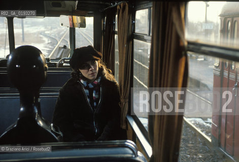 Nome:.HEIMAT 2 - CRONACA DI UNA GIOVINEZZA (DIE ZWEITE HEIMAT - CRONIK EINER JUGEND).Descrizione:.MOVIE PICTURE / DRAMMATICO - dir. EDGAR REITZ / SALOME KAMMER .Credit:.Graziano Arici/Rosebud2 Costo:.A.Nazione:.GERMANIA.Cittˆ:.MONACO.Data:.1992