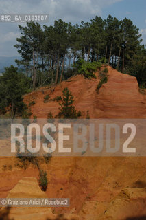 ( FRANCIA  )  PROVENCE-ALPES-COTE DAZUR ROUSSILLON  : CAVA DI OCRA © 1999 Graziano Arici/Rosebud2 / GEO ROSSO