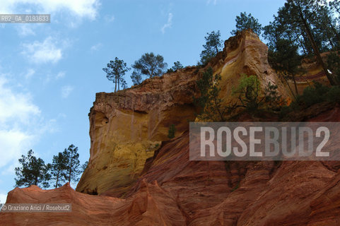 ( FRANCIA  )  PROVENCE-ALPES-COTE DAZUR ROUSSILLON  : CAVA DI OCRA © 1999 Graziano Arici/Rosebud2 / GEO ROSSO