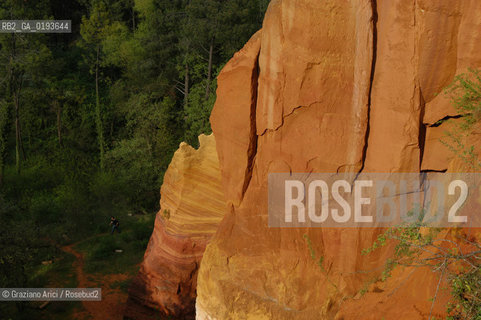 ( FRANCIA  )  PROVENCE-ALPES-COTE DAZUR ROUSSILLON  : CAVA DI OCRA © 1999 Graziano Arici/Rosebud2 / GEO ROSSO