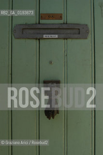 ( FRANCIA  )  PROVENCE-ALPES-COTE DAZUR ARLES : PORTA © 2003  Graziano Arici/Rosebud2 / GEO MANO.