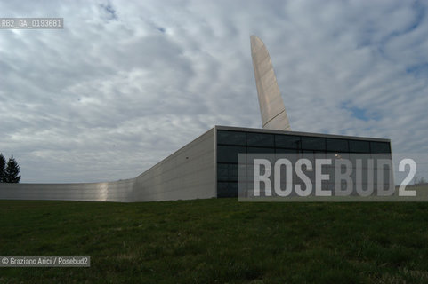 ( FRANCIA  )  MIDI-PYRENEES  ALTIPIANO DELLAUBRAC LAGUIOLE : COLTELLERIA FABBRICA DI COLTELLI  © 2003 Graziano Arici/Rosebud2 / GEO
