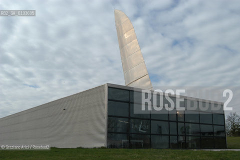 ( FRANCIA  )  MIDI-PYRENEES  ALTIPIANO DELLAUBRAC LAGUIOLE : COLTELLERIA FABBRICA DI COLTELLI  © 2003 Graziano Arici/Rosebud2 / GEO