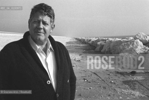 IL DISEGNATORE DI FUMETTI HUGO PRATT AL LIDO DI VENEZIA - 1988 - ©Graziano Arici/Rosebud2 / ARTE