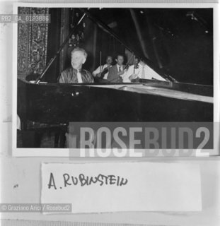 IL PIANISTA ARTHER RUBINSTEIN - VENEZIA © 1983 ARCHIVIO Graziano Arici/Rosebud2 / MUSICA CLASSICA / TEATRO LA FENICE./ La cessione dei diritti si intende per quanto di nostra competenza; non comprende invece le eventuali spese relative a diritti che potranno essere richiesti dagli Enti cui appartengono le opere riprese. Tali costi, ove neccessari, e lÕespletamento di qualsivoglia pratica di richiesta permessi sono esclusivamente  a  carico del committente. .