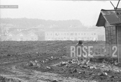 SACCA FISOLA, GIUDECCA - VENEZIA - 1979 - ©Graziano Arici/Rosebud2 / BAMBINO / CASA / BARACCA