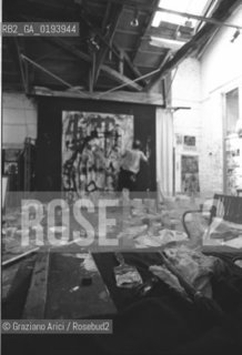 IL PITTORE EMILIO VEDOVA NEL SUO STUDIO - VENEZIA - 1979 - ©Graziano Arici/Rosebud2 / ARTE