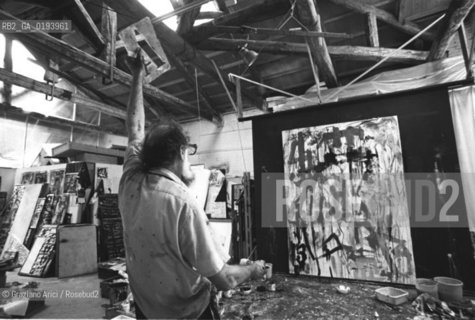 IL PITTORE EMILIO VEDOVA NEL SUO STUDIO - VENEZIA - 1987 - ©Graziano Arici/Rosebud2 / ARTE