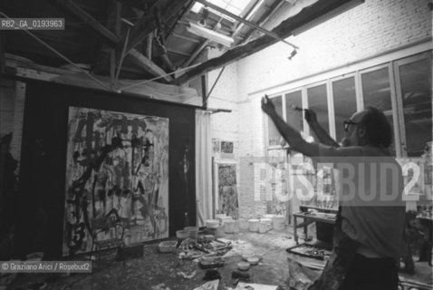 IL PITTORE EMILIO VEDOVA NEL SUO STUDIO - VENEZIA - 1987 - ©Graziano Arici/Rosebud2 / ARTE