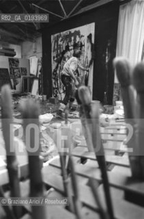 IL PITTORE EMILIO VEDOVA NEL SUO STUDIO - VENEZIA - 1987 - ©Graziano Arici/Rosebud2 / ARTE