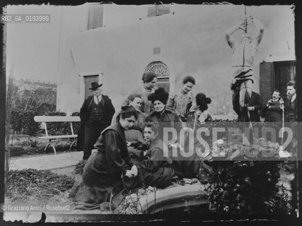 SCUOLA DI MERLETTO VITTORIO ZECCHINI / INIZIO 1900 / ARCHIVIO Graziano Arici/Rosebud2 / La cessione dei diritti si intende per quanto di nostra competenza; non comprende invece le eventuali spese relative a diritti che potranno essere richiesti dagli Enti cui appartengono le opere riprese. Tali costi, ove neccessari, e lÕespletamento di qualsivoglia pratica di richiesta permessi sono esclusivamente  a  carico del committente. .