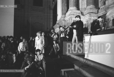 LA CANTANTE , VIOLINISTA , COMPOSITORE LAURIE ANDERSON ALLA XXXIX ESPOSIZIONE BIENNALE INTERNAZIONALE DARTE - 1980 - ©Graziano Arici/Rosebud2 / MUSICA ELETTRONICA CONTEMPORANEA ROCK MULTIMEDIA /