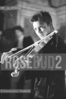 LA CANTANTE , VIOLINISTA , COMPOSITORE LAURIE ANDERSON ALLA XXXIX ESPOSIZIONE BIENNALE INTERNAZIONALE DARTE - 1980 - ©Graziano Arici/Rosebud2 / MUSICA ELETTRONICA CONTEMPORANEA ROCK MULTIMEDIA /