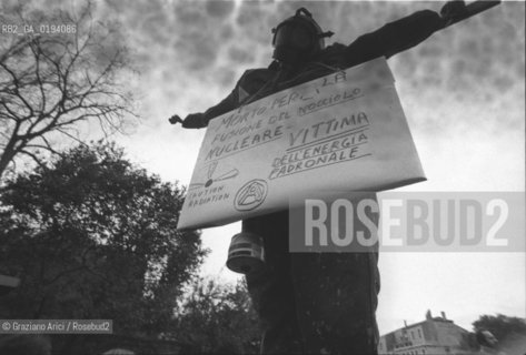 LA MANIFESTAZIONE ANTINUCLEARE  - VENEZIA - 1979 - ©Graziano Arici/Rosebud2 / POLITICA / AMBIENTE