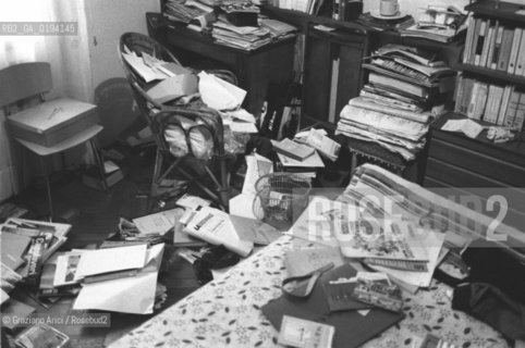 PERQUISIZIONE - VENEZIA - 1982 - ©Graziano Arici/Rosebud2