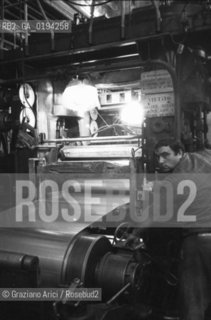 Caption: Localizzazione:.VENEZIA / PORTO MARGHERA.Oggetto:.Soggetto:.ZONA INDUSTRIALE .Cronologia: ..Definizione Culturale:.   Autore:..   Stile:.   Editori/Stampatori:.   Committenza:.Materia e Tecnica:..Collocazione:.Note:.PORTO MARGHERA.Riproduzione Fotografica:.Copyright:.Graziano Arici/Rosebud2 Data:.1978.Costo:.A